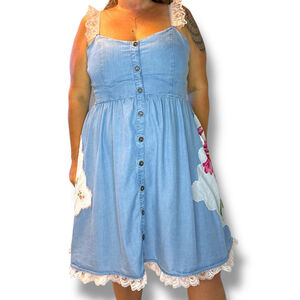 OOAK Upcycled Denim Sundress XL Floral Patchwork Lace Hem Cottagecore Boho ￼
